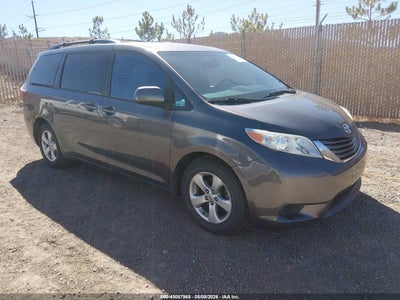 TOYOTA SIENNA