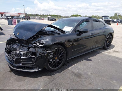 PORSCHE PANAMERA