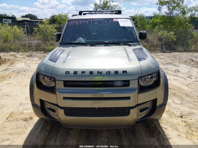 LAND ROVER DEFENDER