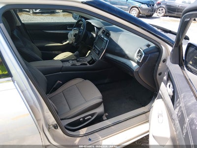 NISSAN MAXIMA