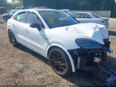 2026 Porsche Cayenne E-HYBRID Coupe