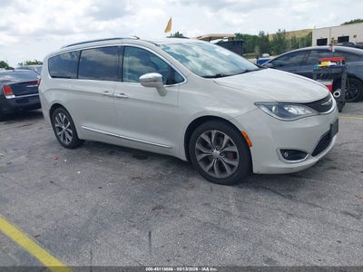 CHRYSLER PACIFICA