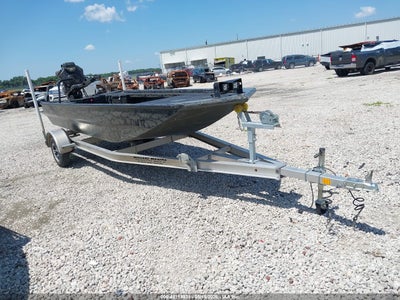 2025 Gator 18'