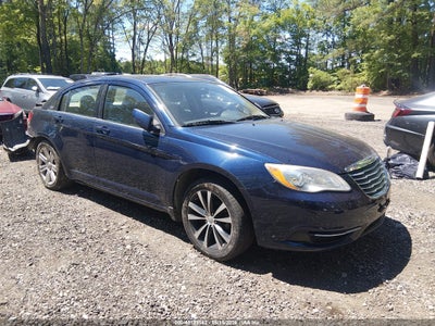 CHRYSLER 200