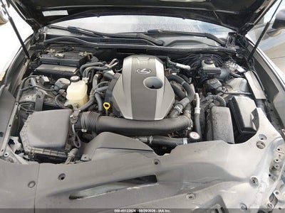 LEXUS RC 200T
