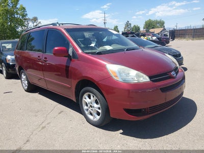 TOYOTA SIENNA