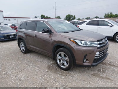 2017 Toyota Highlander Limited