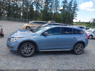 VOLVO V60 CROSS COUNTRY