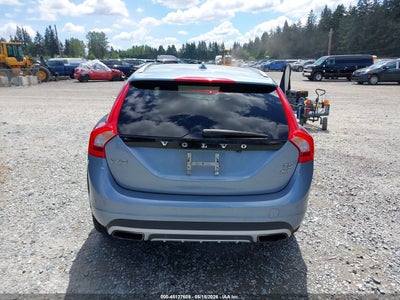 VOLVO V60 CROSS COUNTRY