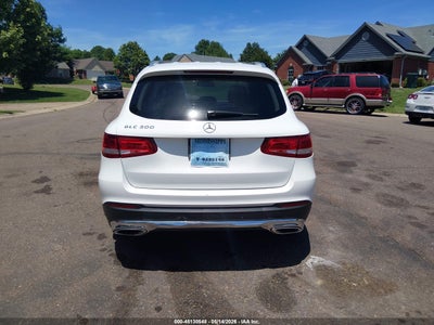 MERCEDES-BENZ GLC 300