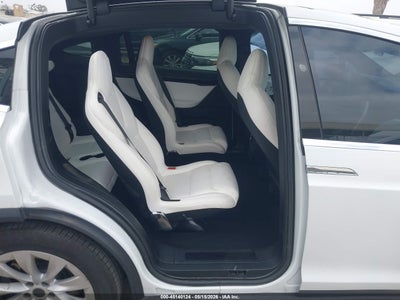 TESLA MODEL X