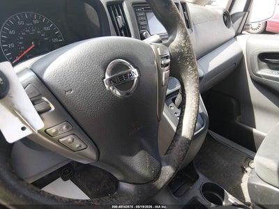 NISSAN NV200