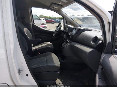 NISSAN NV200