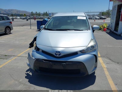 TOYOTA PRIUS V