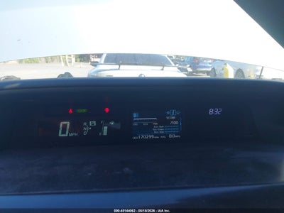 TOYOTA PRIUS V