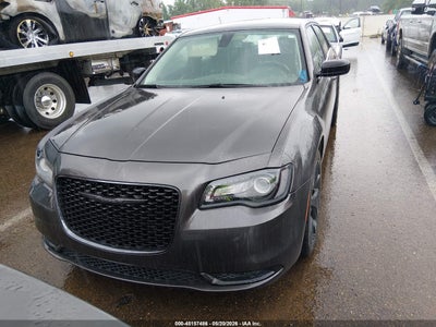 CHRYSLER 300