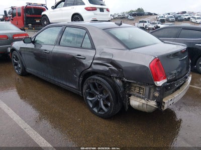 CHRYSLER 300