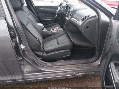 CHRYSLER 300