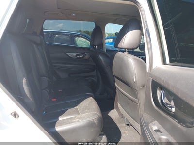 2015 NISSAN ROGUE 8