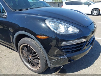 2014 PORSCHE CAYENNE 6