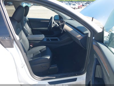 2023 TESLA MODEL Y 5