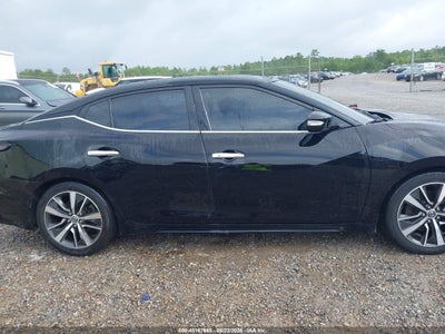 NISSAN MAXIMA