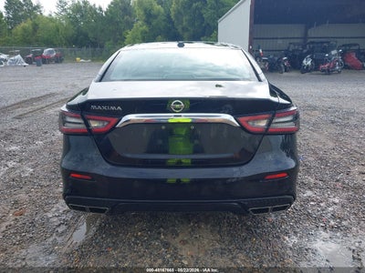 NISSAN MAXIMA