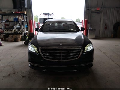 MERCEDES-BENZ S 560
