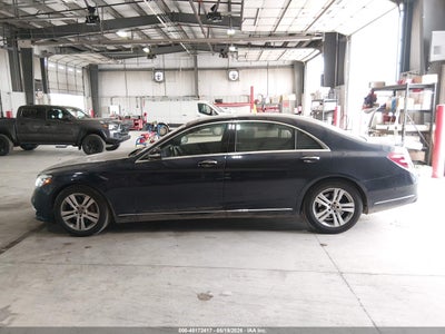 MERCEDES-BENZ S 560