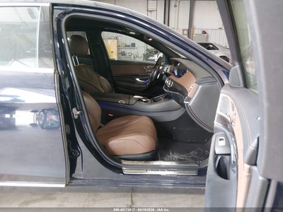 MERCEDES-BENZ S 560