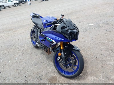 2025 Yamaha Yzfr7