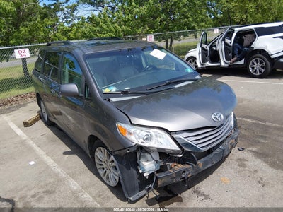 TOYOTA SIENNA