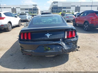 FORD MUSTANG