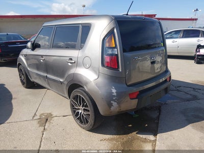 2011 KIA SOUL +
