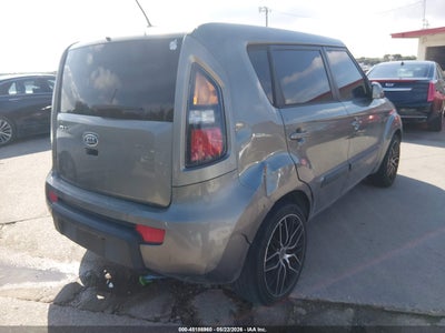 2011 KIA SOUL +