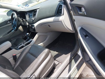 2017 HYUNDAI TUCSON 5