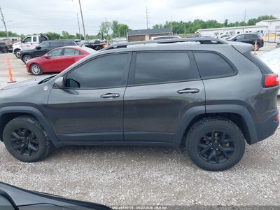 JEEP CHEROKEE