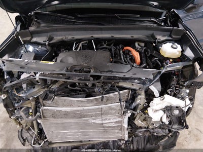 TOYOTA GRAND HIGHLANDER