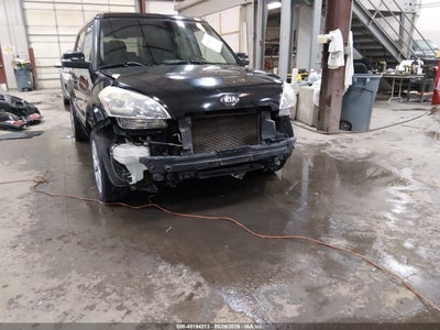 2013 KIA SOUL +