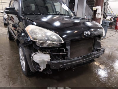 2013 KIA SOUL +