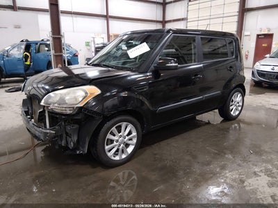 2013 KIA SOUL +