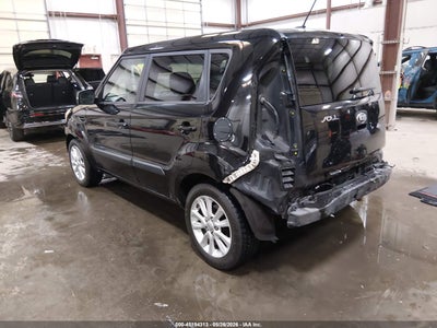 2013 KIA SOUL +