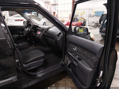 2013 KIA SOUL +