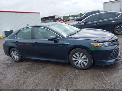 TOYOTA CAMRY HYBRID