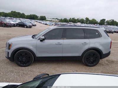 KIA TELLURIDE