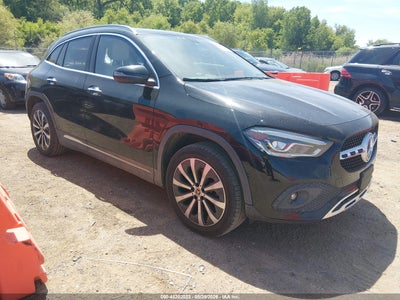 MERCEDES-BENZ GLA 250