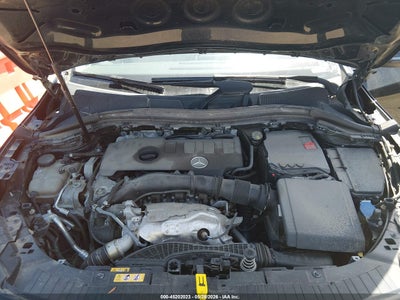 MERCEDES-BENZ GLA 250