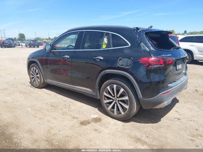 MERCEDES-BENZ GLA 250