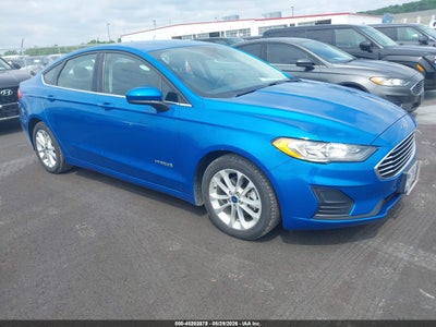 3FA6P0LUXKR226916 FORD FUSION HYBRID Photo 1