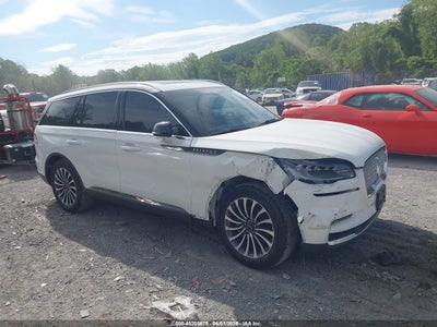 5LM5J7XC7NGL02677 LINCOLN AVIATOR Photo 1